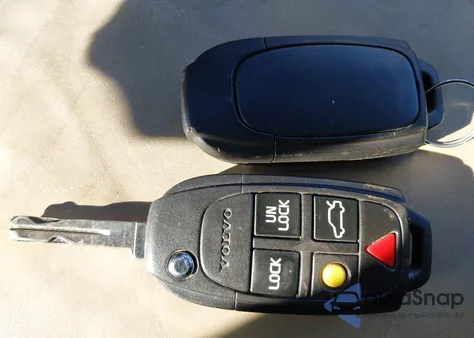 2013 Volvo Xc90 3.2/3.2 Platinum/3.2 Premier Plus z USA, uszkodzony, nr VIN YV4952CZ1D1632887